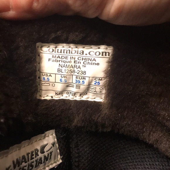 Columbia Namara Snow Boots. Size 8.5 - Picture 6 of 9